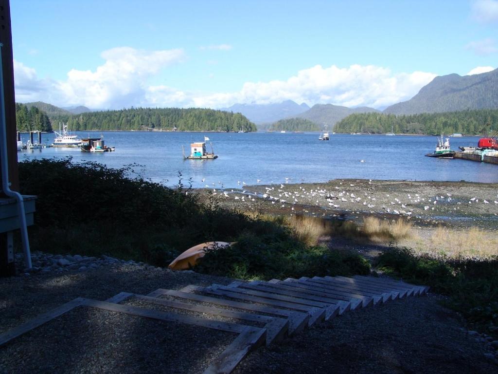 Appartement Waterfront View Of The Inlet, Short Walk To Town à Tofino Extérieur photo